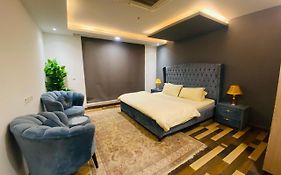 Gold Crest Luxury And Modern Apartments